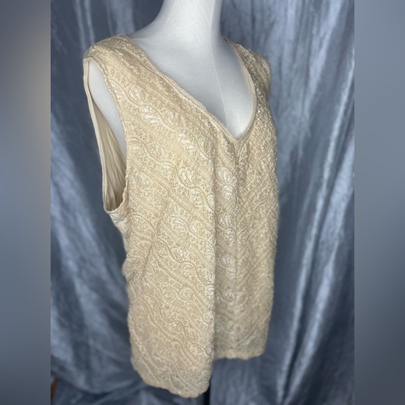 Emma James Woman NEW with tags V neck nylon tank top - Picture 12 of 12